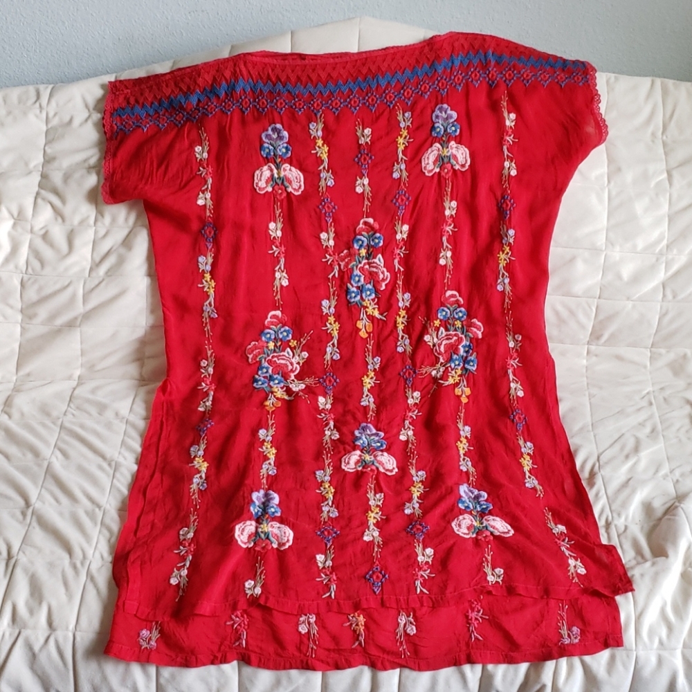 Johnny Was M gorgeous embroidered tunic red floral